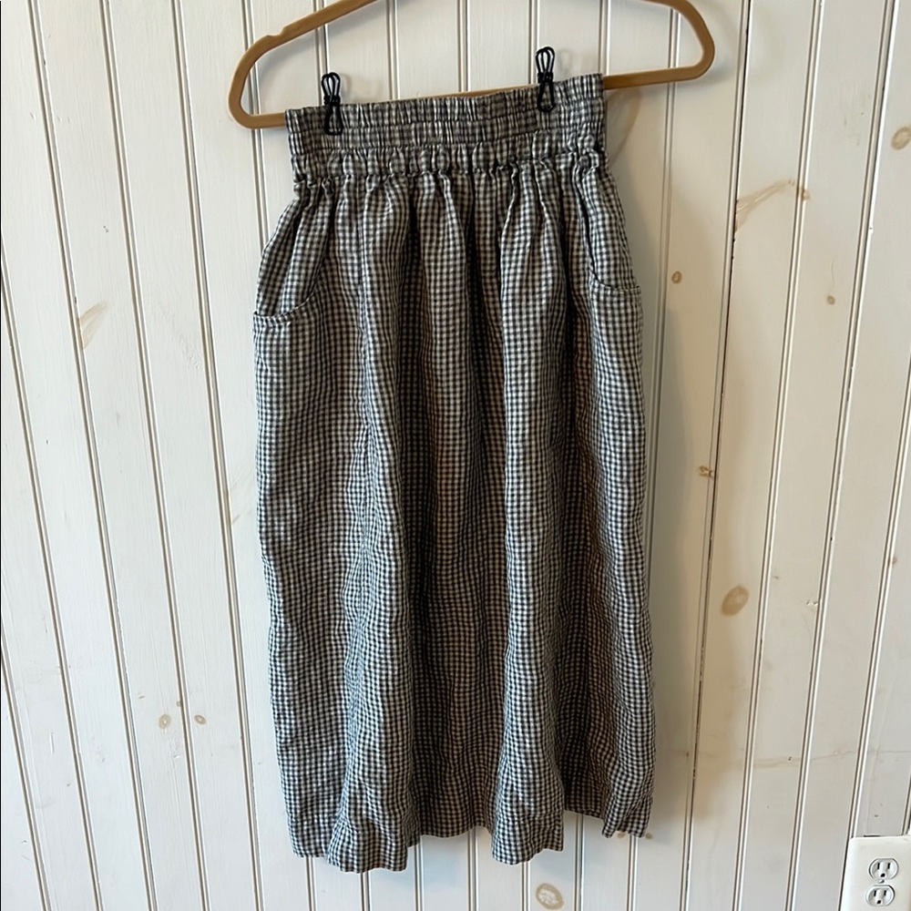 Not perfect linen OIA skirt in Oat milk/graphite gingham, small.